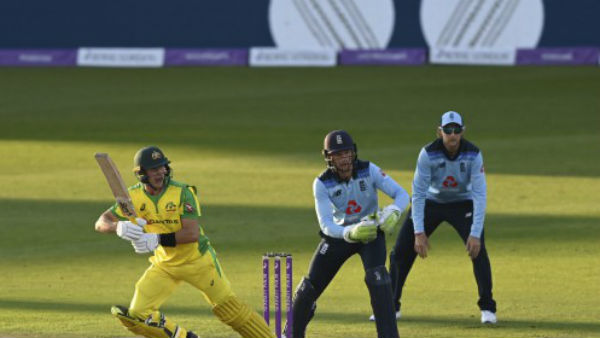 212 ரன்கள்