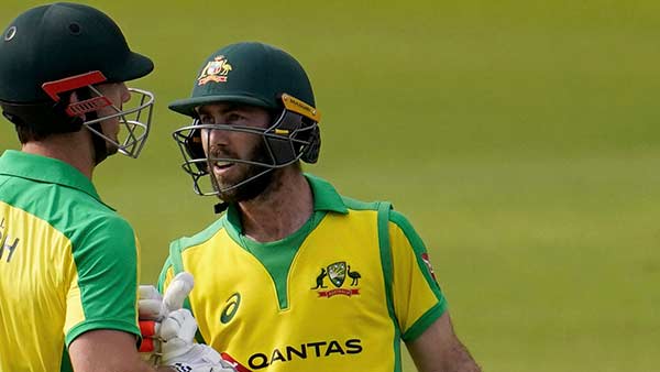 நெருப்பை கக்கிய ஹேசல்வுட்