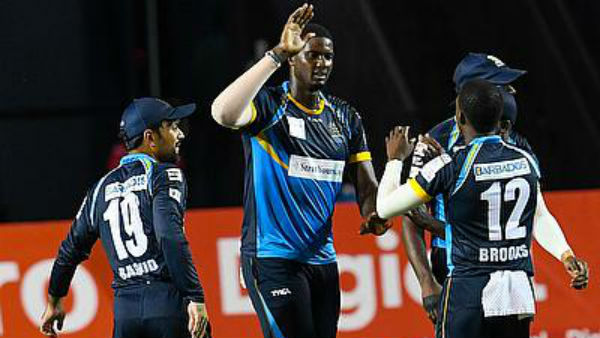 மிட்செல் சான்ட்னர் சிக்கனம்