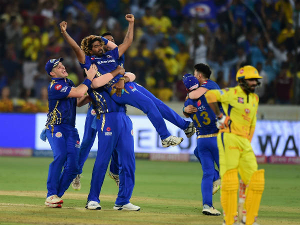 சுற்றினார் தேவையில்லாமல் சுற்றினார் சுற்றினார் தேவையில்லாமல் சுற்றினார்