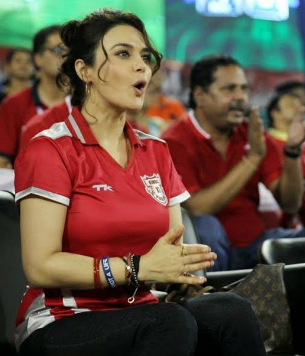 நடுவர்கள் தவறு நடுவர்கள் தவறு