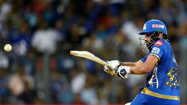 நடப்பு சாம்பியன் மும்பை இந்தியன்ஸ் 