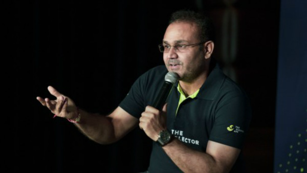 சேவாக் விளாசல்