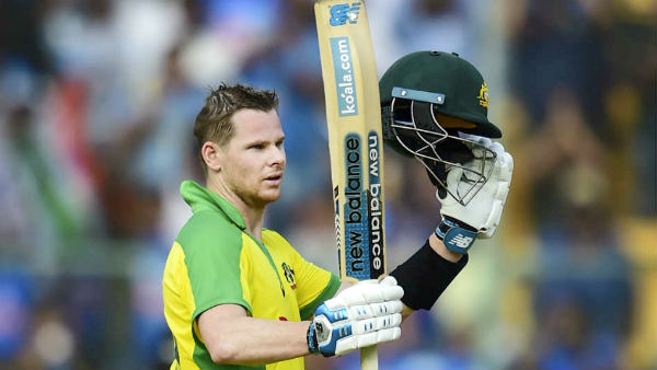 ஸ்மித் தலையில் காயம்