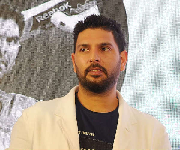 முன்னாள் இந்திய ஆல்ரவுண்டர் 