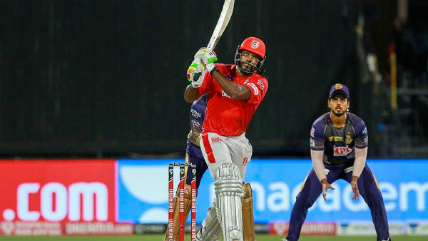 கிறிஸ் கெயில் அதிரடி