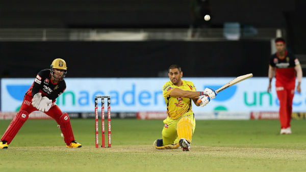 தோனி செய்த தவறு தோனி செய்த தவறு