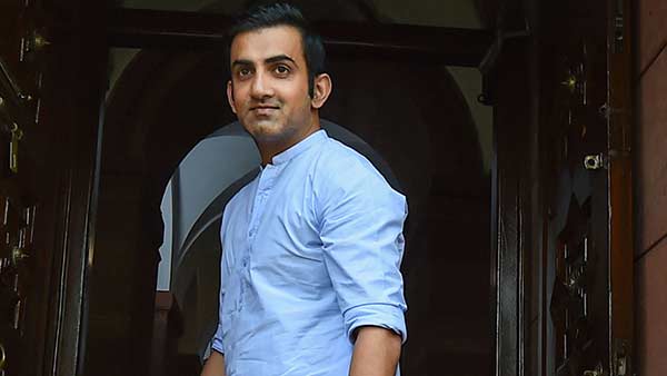 10,324 ரன்கள் 