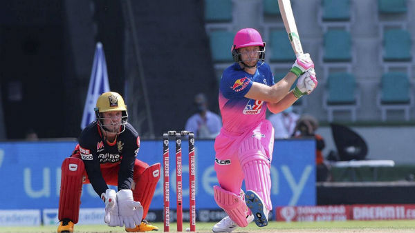 அடுத்தடுத்து விக்கெட் 