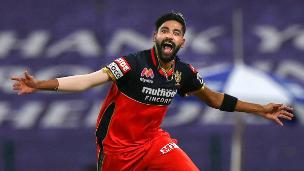 3 விக்கெட்கள்