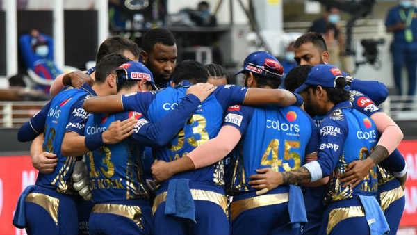 முன்னதாக தயாரான மும்பை அணி 