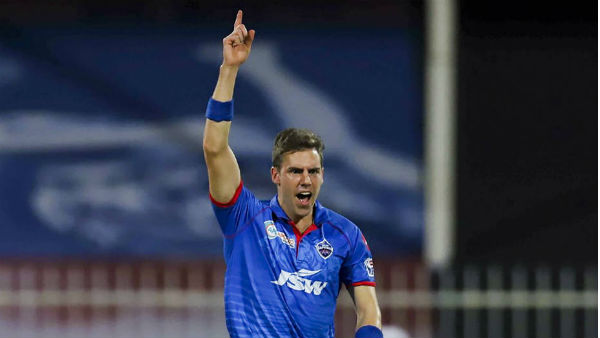 கடைசி நேரத்தில் விக்கெட் கடைசி நேரத்தில் விக்கெட்