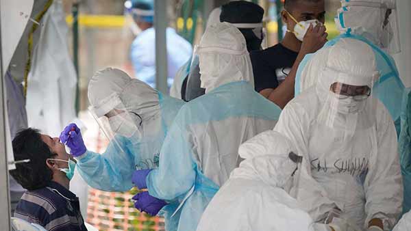 பாதுகாப்பு வளையத்தில் அணிகள்