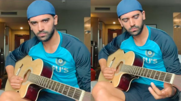 கிடாரில் பிரபல பாடல் 