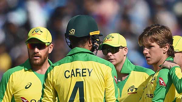 டாஸ் வென்ற பின்ச்