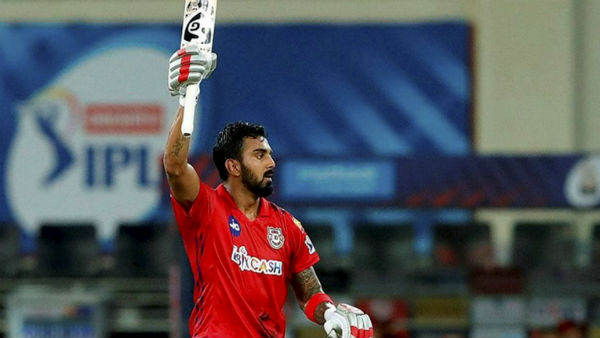 சூப்பர் ஸ்ட்ரைக்கர்