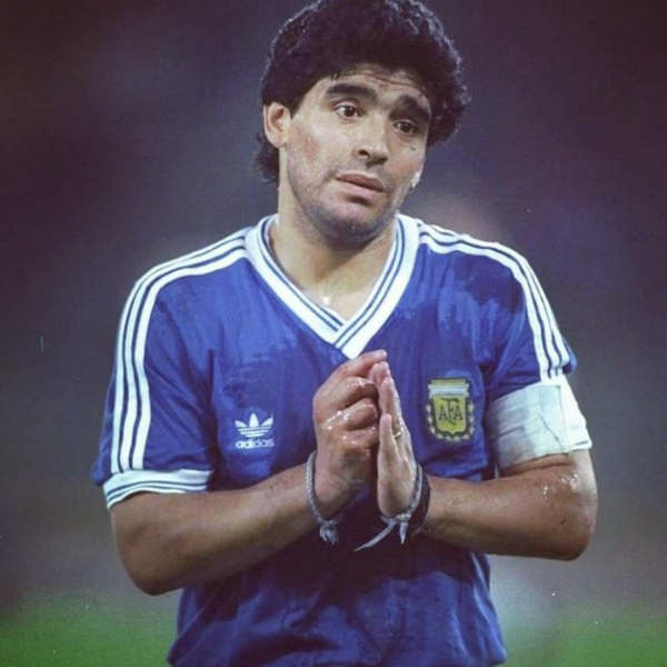 கோப்பையை வென்றது 