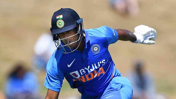 யார் சேர்கிறார் 