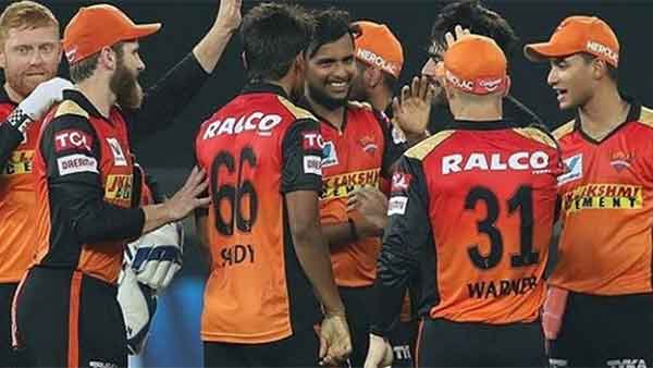 மும்பை இந்தியன்ஸ் ஆதிக்கம்