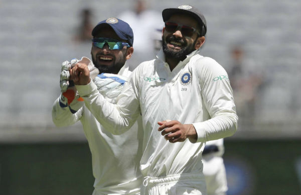 கடும் விமர்சனம் கடும் விமர்சனம்