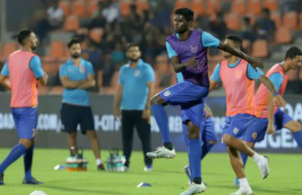 தீவிரமாக தயாராகும் வீரர்கள் 