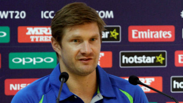 சொந்த நாட்டில் அறிவிப்பார்