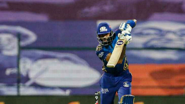 குடும்பத்தினருடன் கொண்டாட்டம் 