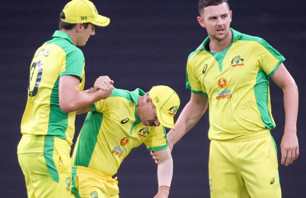 சிகிச்சையில் வார்னர் 