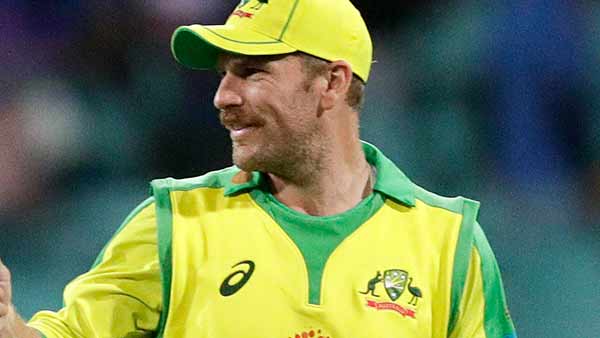 கில்லெஸ்பி பாராட்டு