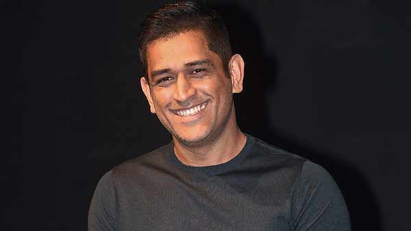 3வது இடத்தில் தோனி 