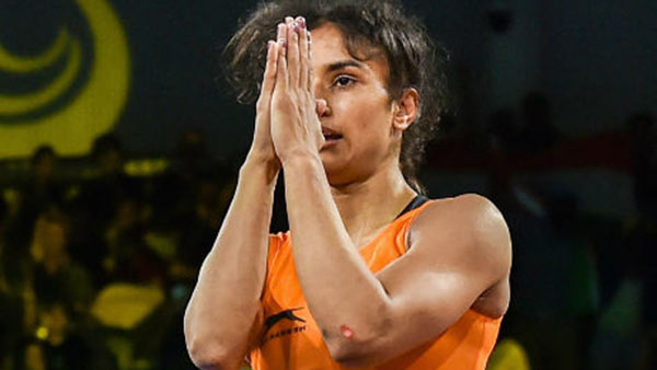 கீதா போகத் முதலிடம் 