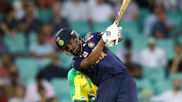 புதிய அணியை உருவாக்க ஆலோசனை 