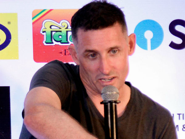 ஹஸ்ஸி பாராட்டு