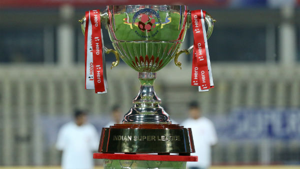 களத்தில் தவறும் வீரர்கள் 