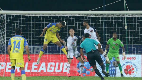 இறுதியில் உள்ள அணிகள் 