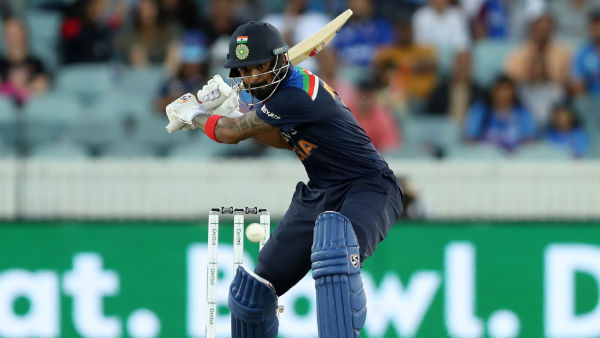 37 பந்துகளில் அரைசதம் 