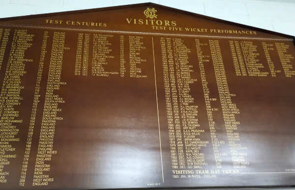 போர்டில் இடம்பெற்ற ரஹானே 