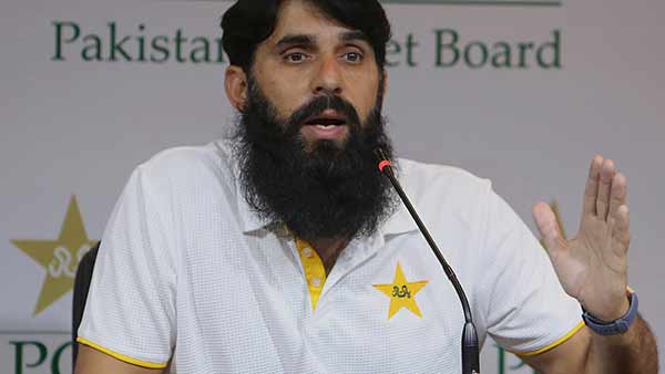 மருத்துவர்கள் கண்காணிப்பு 