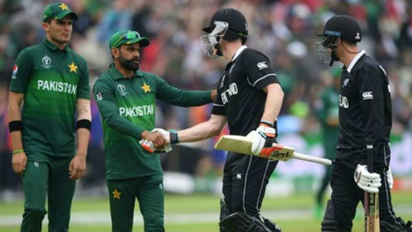 பாதி போட்டி 