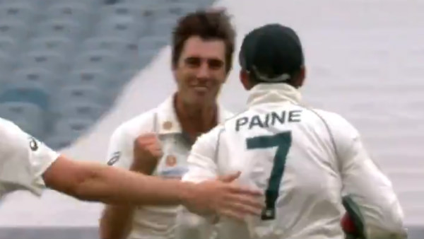 அட்டாக் பவுலிங் 