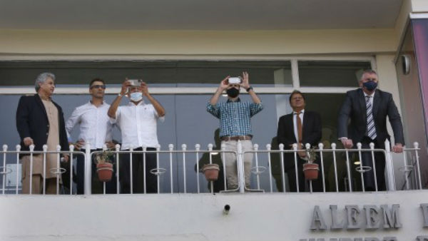 அனுமதி மறுப்பு 