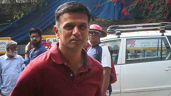 செயல்பாடுகள் இருக்க வேண்டும் 