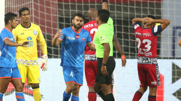 தற்போதைய போட்டியில் கவனம் 