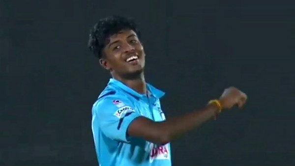 சிறந்த பந்துவீச்சு