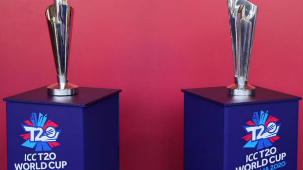 யூஏஇயில் நடத்த வேண்டும் 