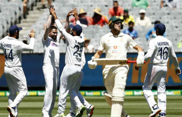 ஹோட்டலில் வீரர்கள்