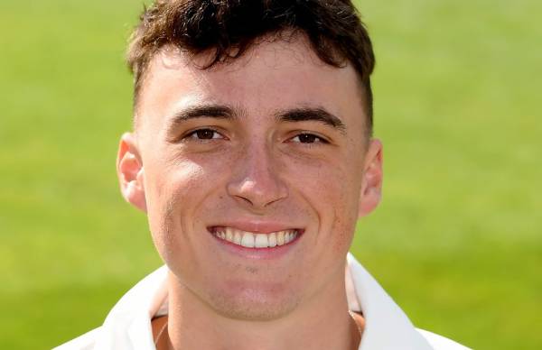 ஏலத்தில் பான்டன்