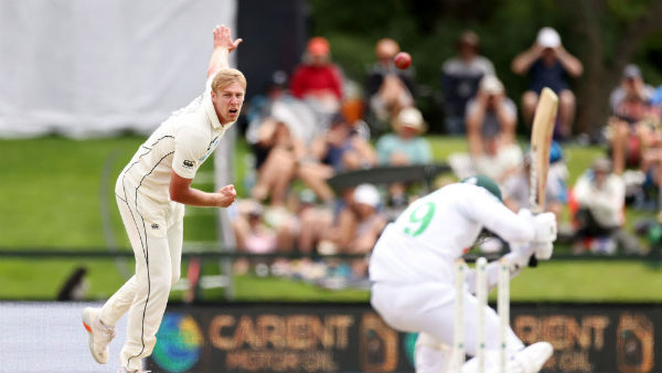 4வது 5 விக்கெட்டுகள் சாதனை 