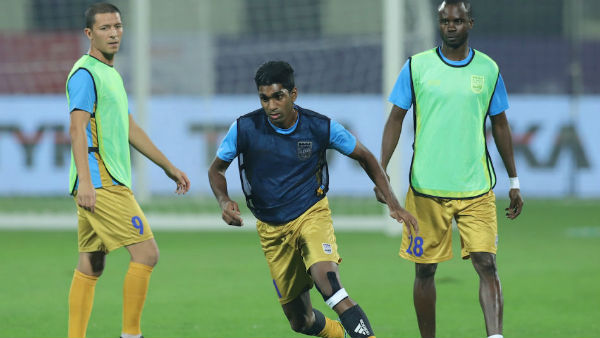 முதலிடத்திற்கு தீவிரம் 