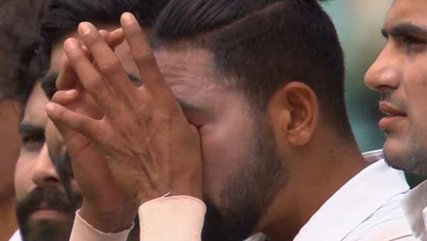 சிராஜ் பவுலிங் 